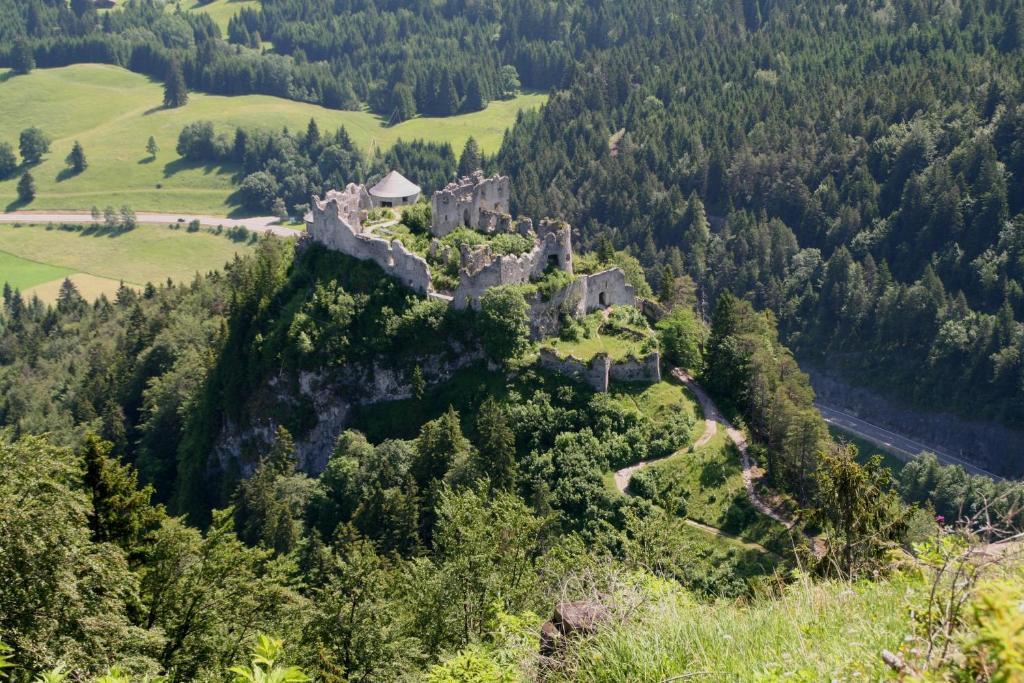 Pension Leuprecht Reutte Exterior photo