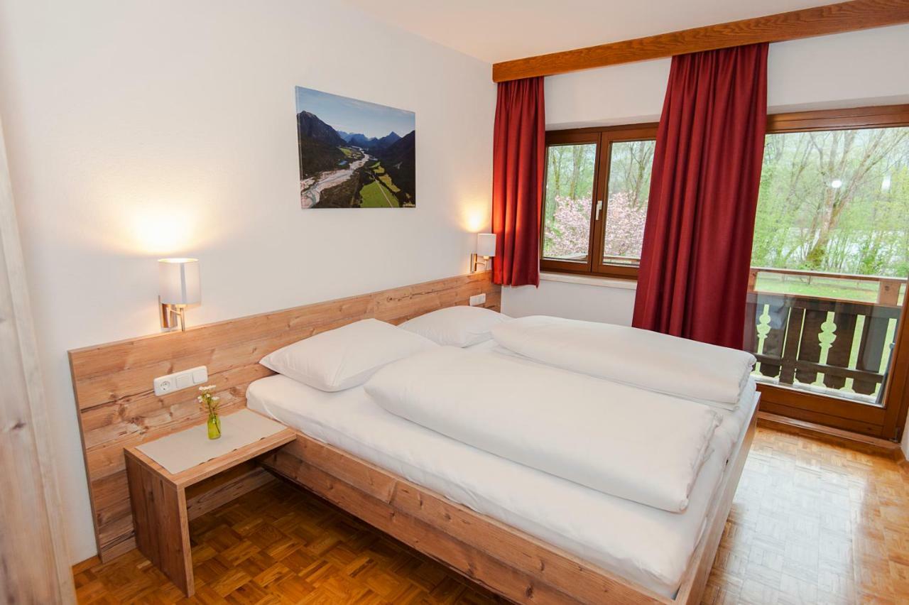 Pension Leuprecht Reutte Exterior photo